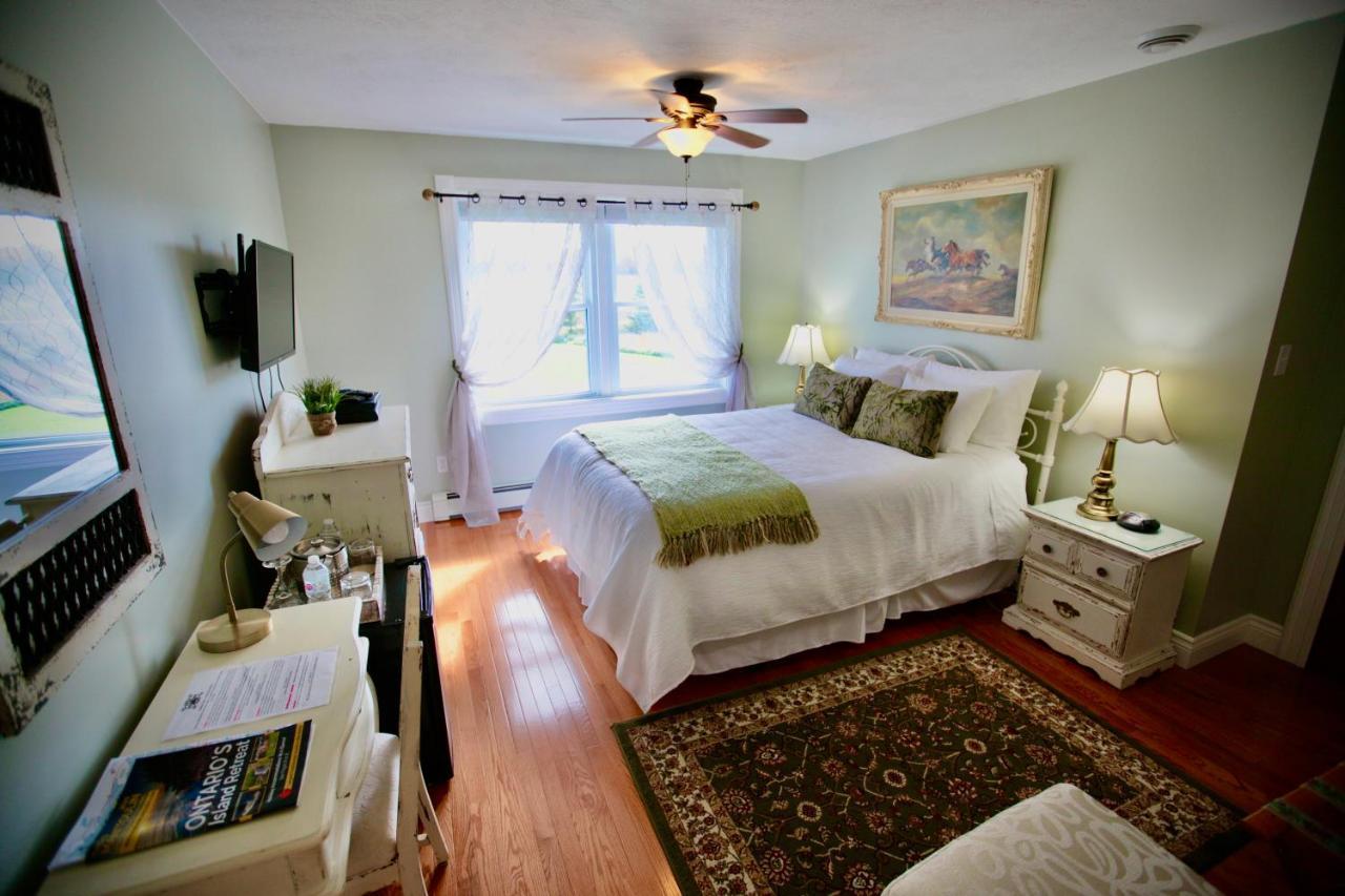 Twin Peaks B&B Mindemoya ห้อง รูปภาพ