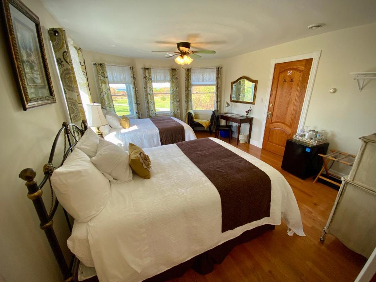 Twin Peaks B&B Mindemoya ห้อง รูปภาพ