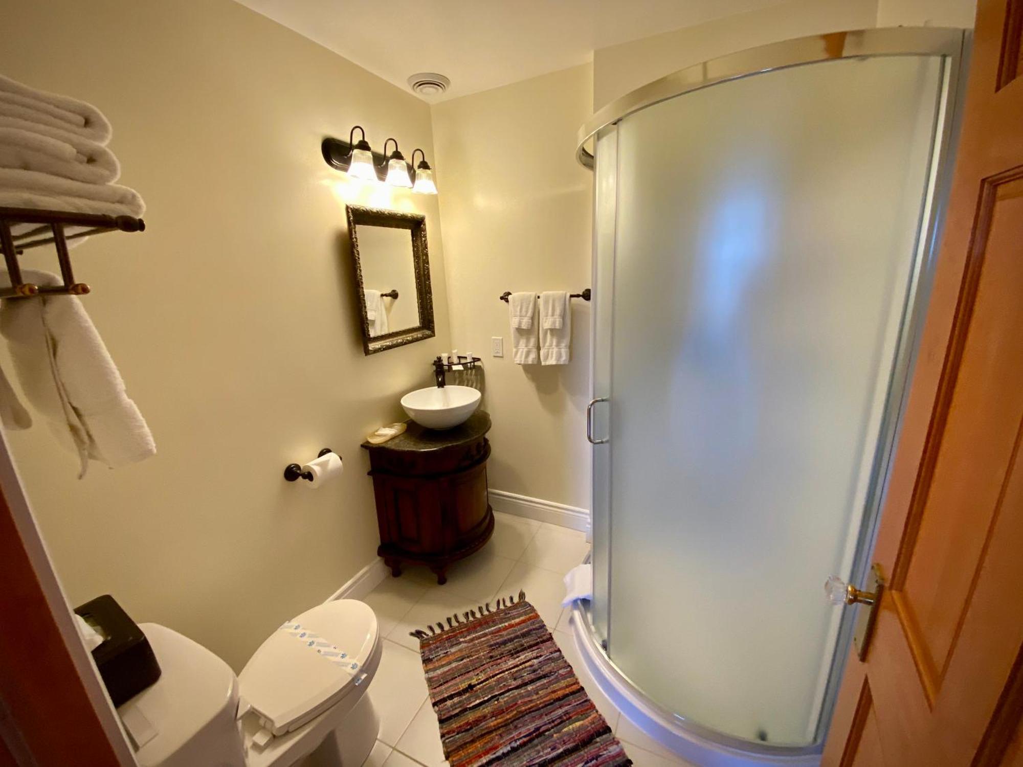 Twin Peaks B&B Mindemoya ห้อง รูปภาพ
